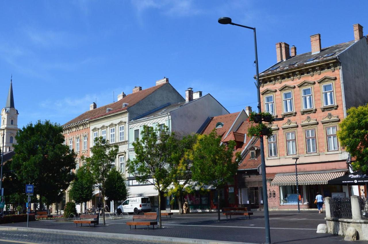 V62 Studio Apartments- In The Downtown Sopron Exterior foto