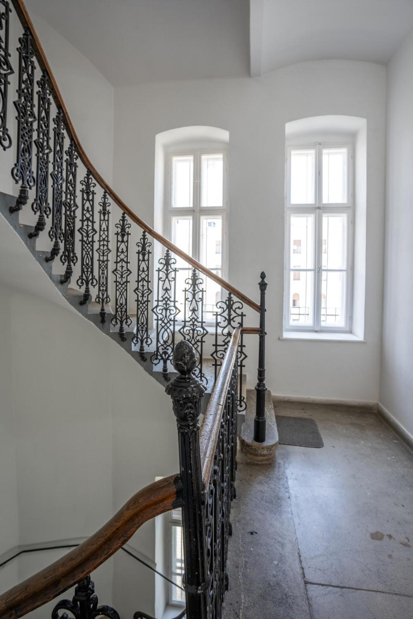 V62 Studio Apartments- In The Downtown Sopron Exterior foto